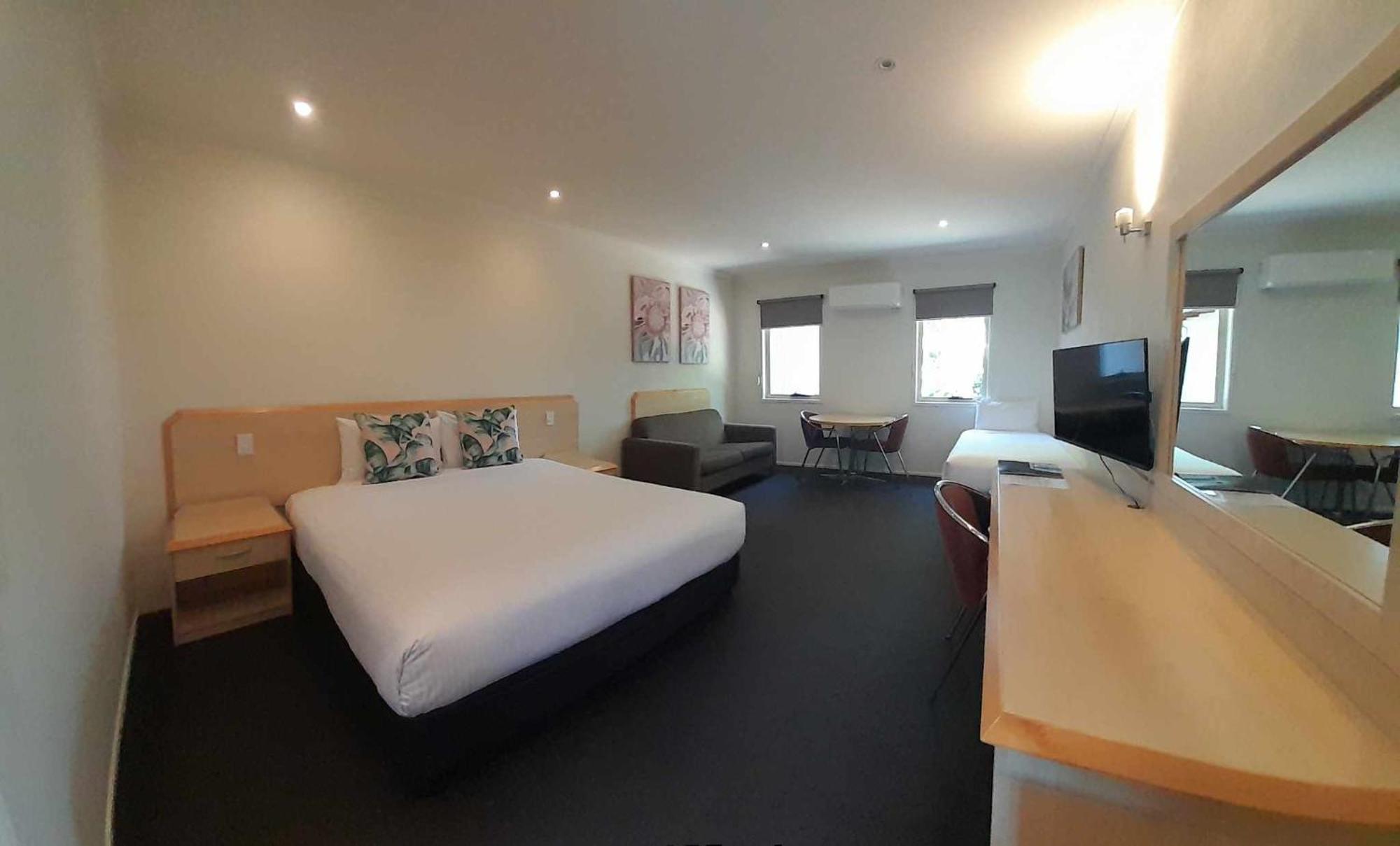 Red Bridge Motor Inn Woombye Extérieur photo